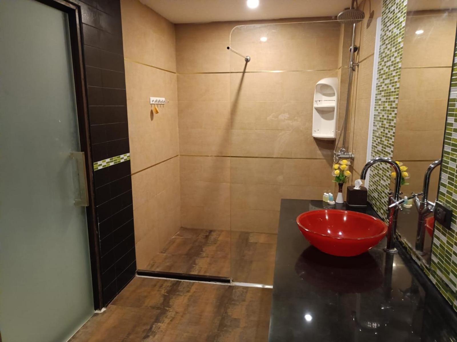 Aura Inn Rooms Pattaya Exterior photo