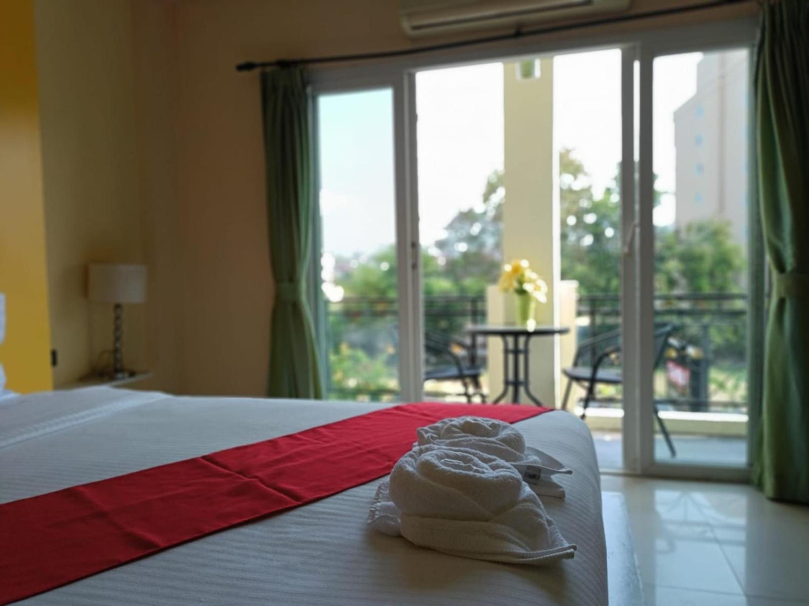 Aura Inn Rooms Pattaya Exterior photo