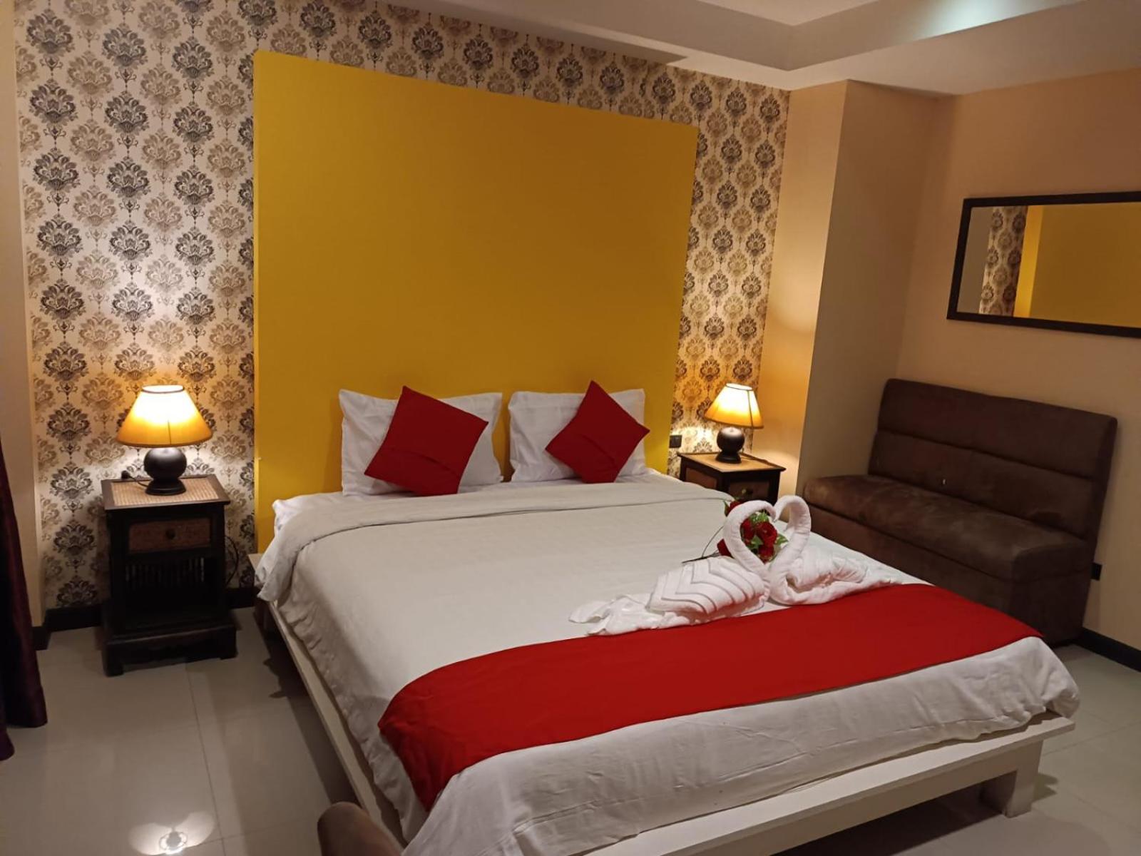 Aura Inn Rooms Pattaya Exterior photo